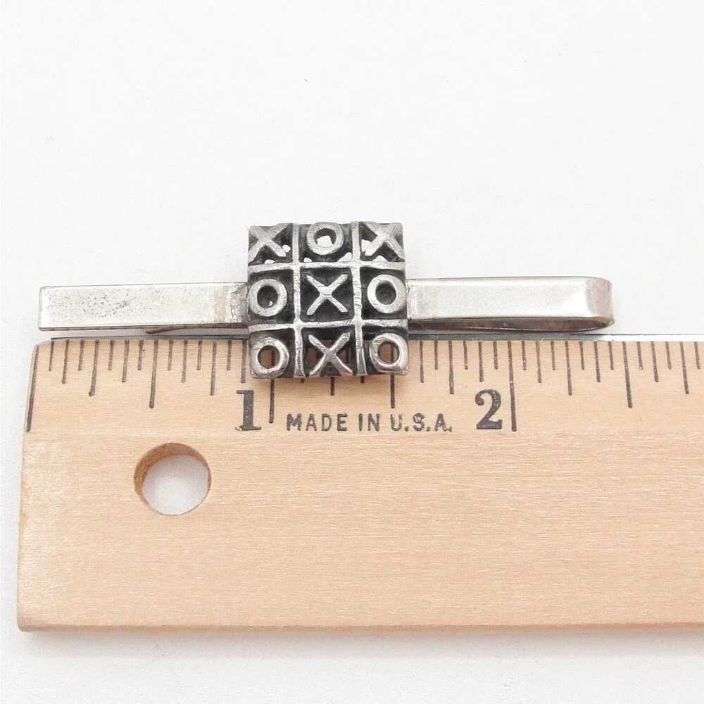 Vintage Silver Tone Tic Tac Toe Tie Clip Bar Noughts Crosses XOXO Board Game